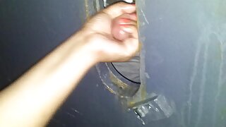 घाणेरड्या लेस्बियन मुली कॉलेज पार्टीत असताना वाफेवर सेक्स करतात