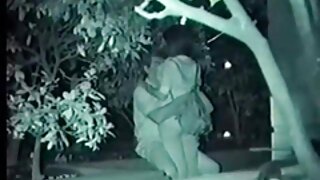 डर्टी ब्लॉन्ड स्लट अलाना इव्हान्सने मिशनरी स्थितीत तिच्या गाढवामध्ये खराब केले