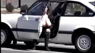 खडबडीत रूममेट गांड मिश स्टाईलमध्ये सुंदर लाल केसांची मुलगी fucks